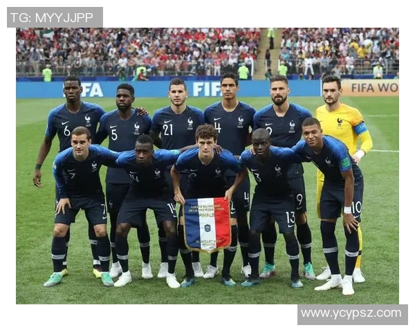 足球明星为何在赛场上保持冷静不轻易动手打架的深层原因解析