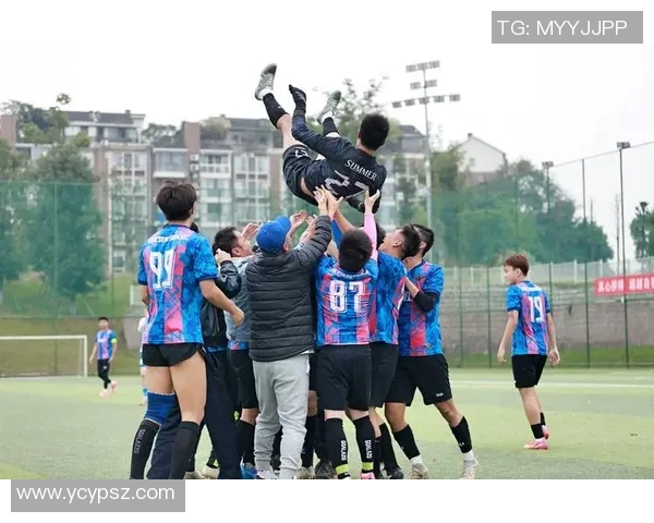 九月足球赛事精彩回顾与分析各大联赛和国际比赛的亮点与看点